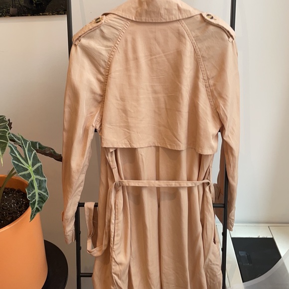 LINE blush light tan trenchcoat - Picture 7 of 8